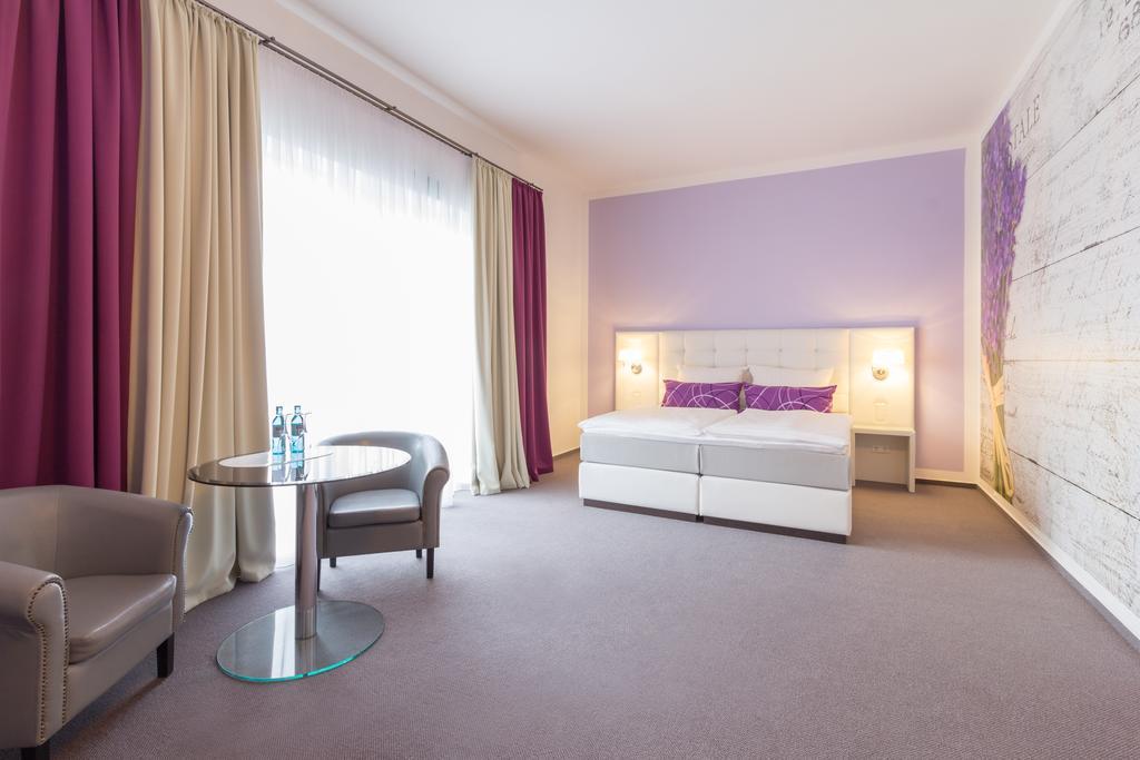 Marina Niederhavel Hotel Brandenburg  Luaran gambar