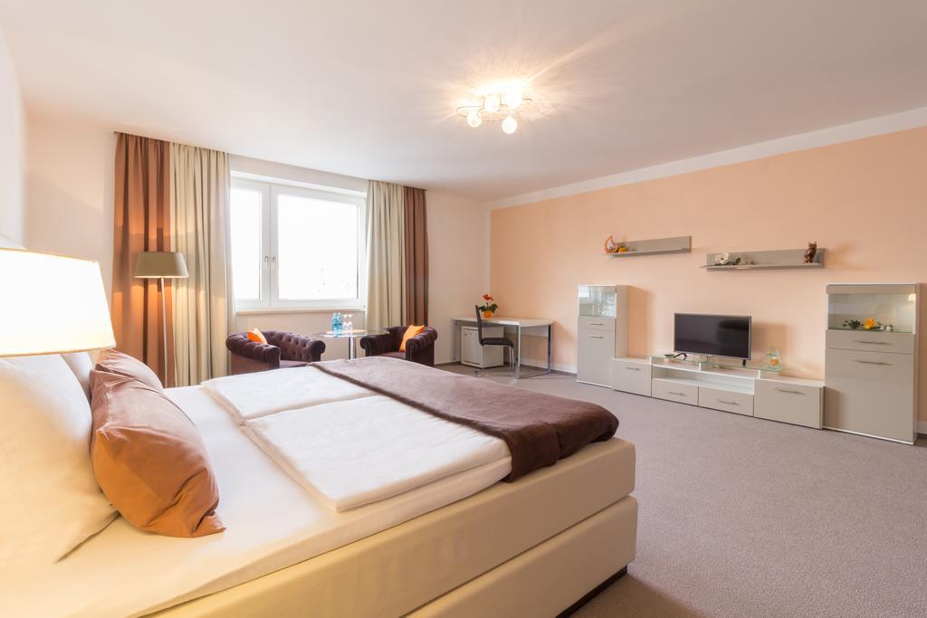 Marina Niederhavel Hotel Brandenburg  Luaran gambar