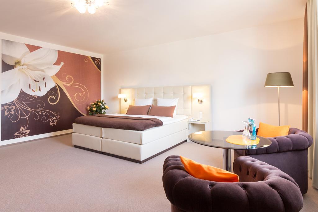 Marina Niederhavel Hotel Brandenburg  Luaran gambar